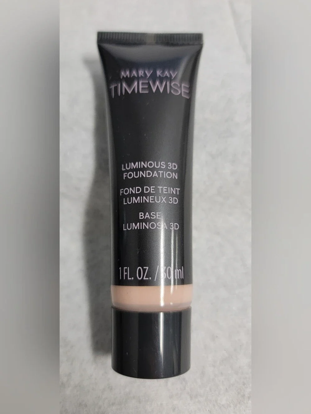 NWOB- Mary Kay TimeWise Luminous 3D Foundation Ivory C 110